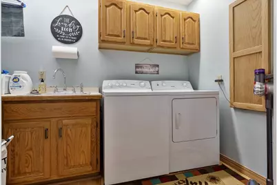6923 S State Road 213 Road, Beloit, WI 53511 - Photo 54