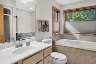 210 Jenna Dr, Verona, WI 53593 - Photo 24