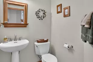 210 Jenna Dr, Verona, WI 53593 - Photo 16
