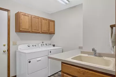 513 Gold Coast Lane, Janesville, WI 53536 - Photo 38