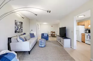 102 Prairie Heights Dr, Verona, WI 53593 - Photo 2