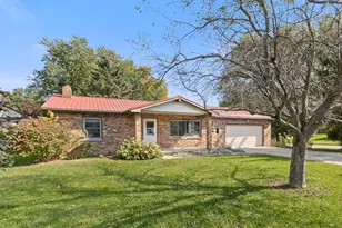 301 Scott Rd, Mount Horeb, WI 53572 - Photo 1