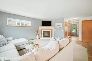 3821 Stonebridge Dr, Madison, WI 53719 - Photo 16