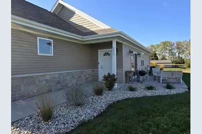 211 NW 3rd Avenue #B, Monroe, WI 53566 - Photo 6