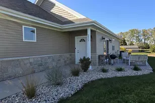 211 NW 3rd Ave, Monroe, WI 53566 - Photo 6