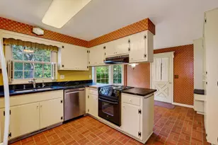 6406 Landfall Dr, Madison, WI 53705 - Photo 18