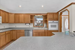 4122 Huntington Ave, Janesville, WI 53546 - Photo 12