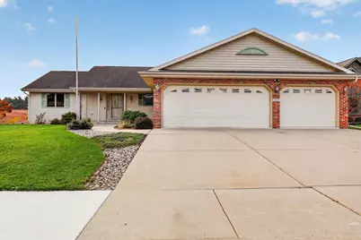 4122 Huntington Avenue, Janesville, WI 53546 - Photo 2