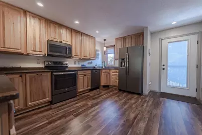 1137 River Road #409, Wisconsin Dells, WI 53965 - Photo 6