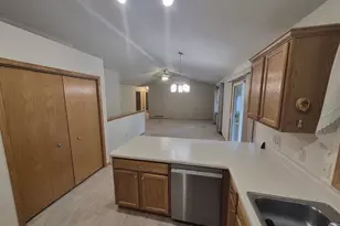 3823 Sandhill Dr, Janesville, WI 53546 - Photo 14