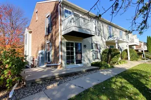 1010 Gammon Ln, Madison, WI 53719 - Photo 2