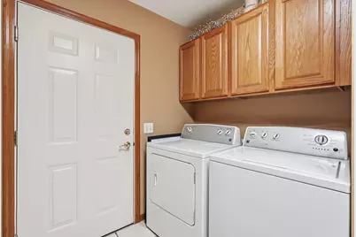 614 Springbrook Circle, DeForest, WI 53532 - Photo 32