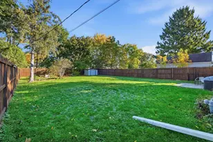 1942 Vahlen St, Madison, WI 53704 - Photo 26
