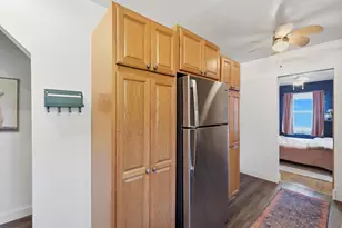 1942 Vahlen St, Madison, WI 53704 - Photo 12