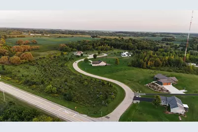 000 Beier Hill Road, Beaver Dam, WI 53916 - Photo 2
