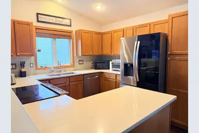 6926 Rockstream Drive, Madison, WI 53719 - Photo 6