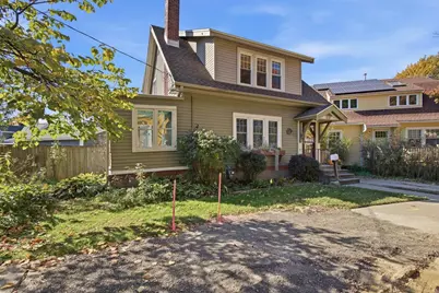 510 Elmside Boulevard, Madison, WI 53704 - Photo 2