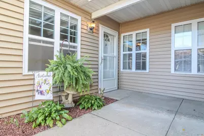 621 Reena Avenue #3, Fort Atkinson, WI 53538 - Photo 2