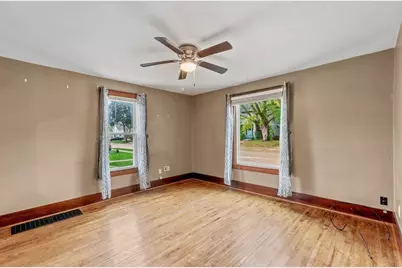 518 N Lincoln Avenue, Beaver Dam, WI 53916 - Photo 2