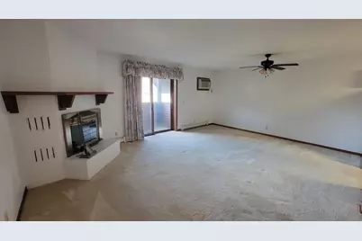 10 Maple Wood Lane #11, Madison, WI 53704 - Photo 10