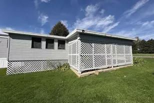 2208 Edgeview Dr, Monroe, WI 53566 - Photo 44