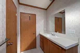 2208 Edgeview Dr, Monroe, WI 53566 - Photo 24