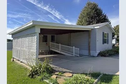 2208 Edgeview Drive, Monroe, WI 53566 - Photo 2