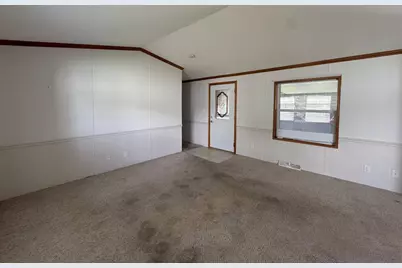 2208 Edgeview Drive, Monroe, WI 53566 - Photo 10