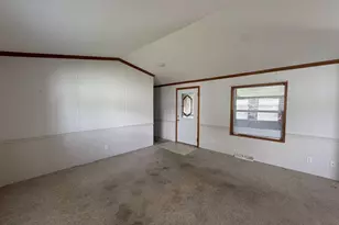 2208 Edgeview Dr, Monroe, WI 53566 - Photo 10