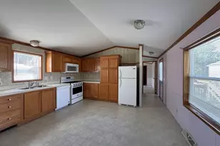 2208 Edgeview Dr, Monroe, WI 53566 - Photo 12