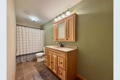1011 E Whippoorwill Way, Beloit, WI 53511 - Photo 36