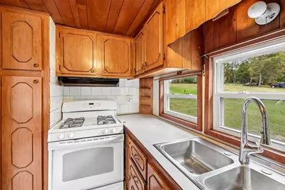 930 Gale Drive, Dell Prairie, WI 53965 - Photo 24