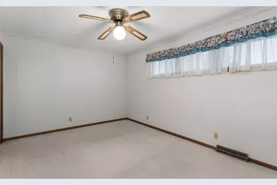1411 Laramie Lane, Janesville, WI 53546 - Photo 14