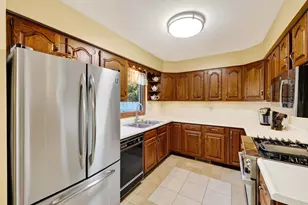5774-76 Tudor Dr, Fitchburg, WI 53711 - Photo 2