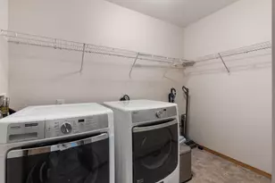 7801 Twinflower Dr, Madison, WI 53719 - Photo 20