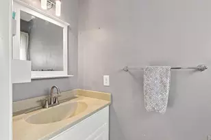 6021 Raymond Rd, Madison, WI 53711 - Photo 16