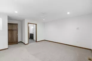 502 Roosevelt St, Baraboo, WI 53913 - Photo 4
