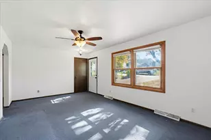 110 Nygard St, Madison, WI 53713 - Photo 6