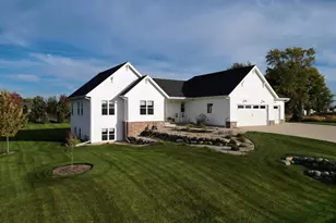 2913 Latigo Trace, Sun Prairie, WI 53590 - Photo 1