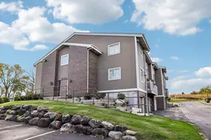 1621 McKenna Blvd, Madison, WI 53711 - Photo 2