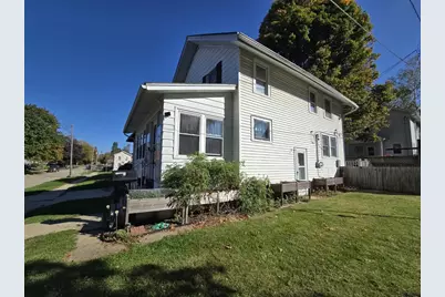 1110 22nd Avenue, Monroe, WI 53566 - Photo 2
