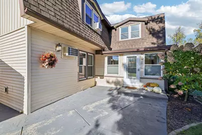 414 Saddle Ridge, Portage, WI 53901 - Photo 2