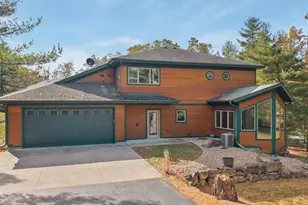 1131A S Gillette Dr, Dell Prairie, WI 53965 - Photo 4