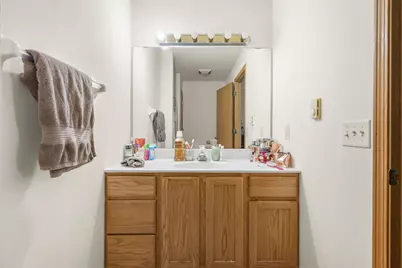 586 N Westmount Drive, Sun Prairie, WI 53590 - Photo 10