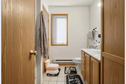 586 N Westmount Drive, Sun Prairie, WI 53590 - Photo 8