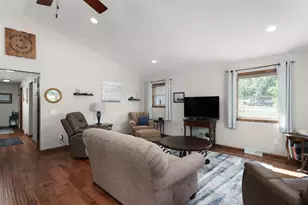 262 E Front St, Markesan, WI 53946 - Photo 14