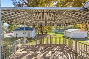 722 8th St, Baraboo, WI 53913 - Photo 34