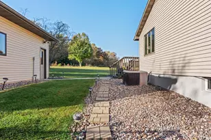 18009 Icicle Rd, Sparta, WI 54656 - Photo 10
