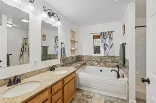 S5631 Glacier Dr, Baraboo, WI 53913 - Photo 14