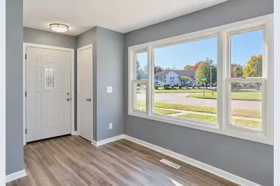 1941 Masters Street, Beloit, WI 53511 - Photo 4